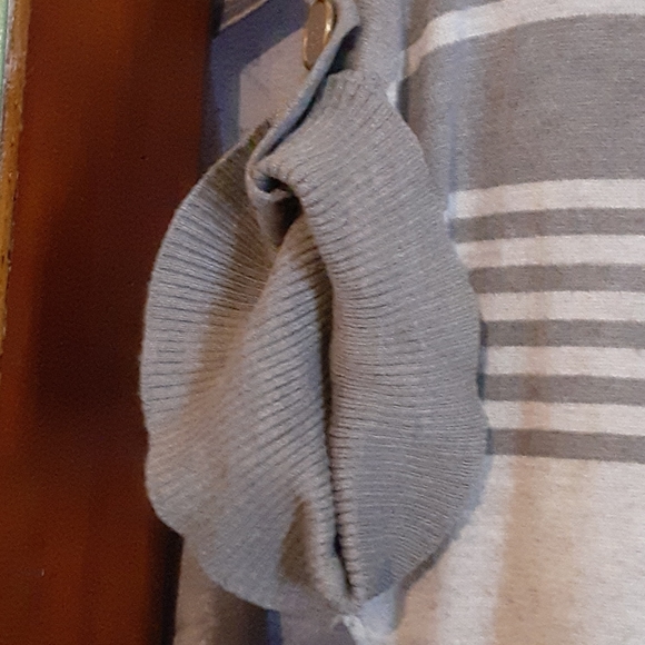 Shift - Picture 3 of 3